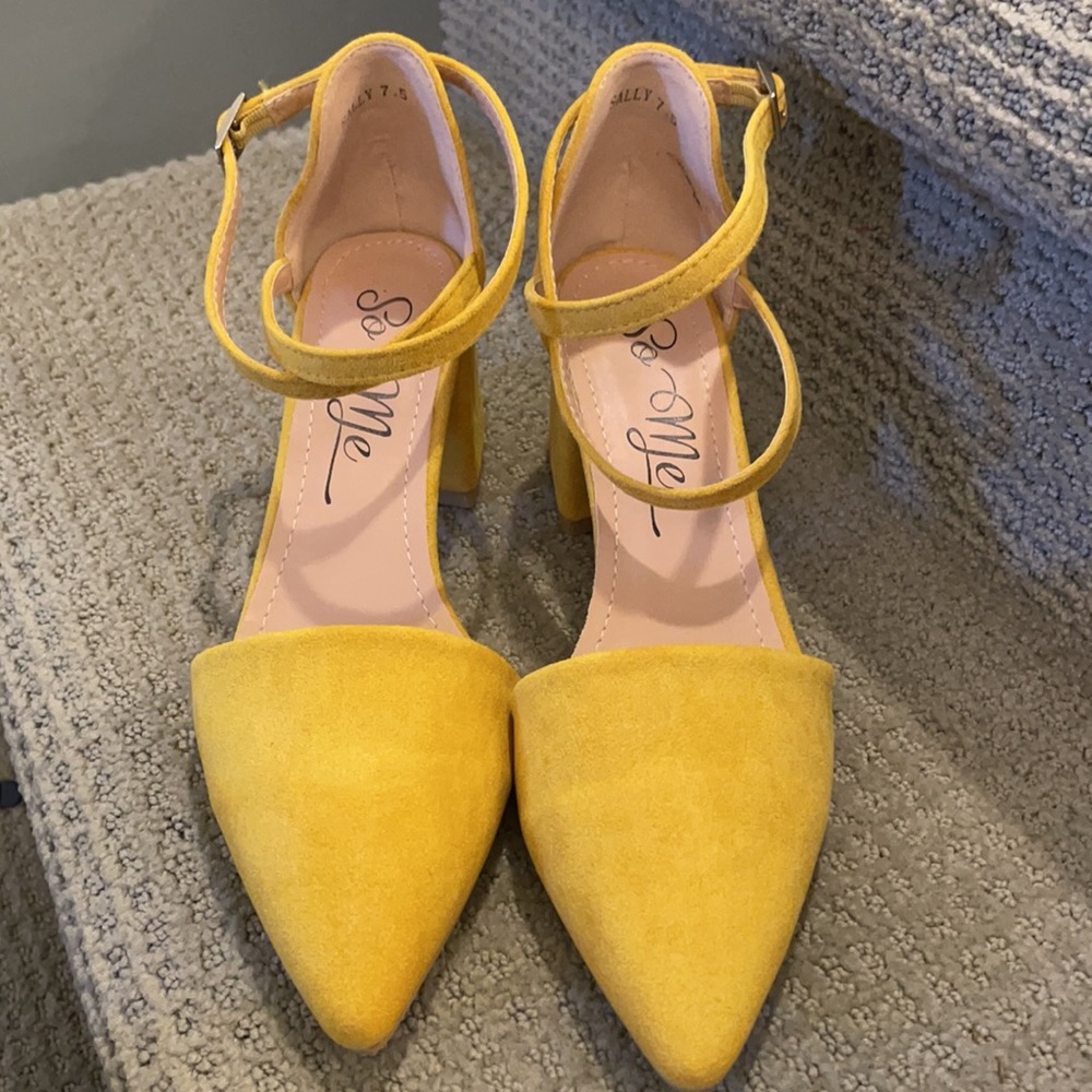 So me heels, Mustard colored block heel with ankle strap, size 7.5